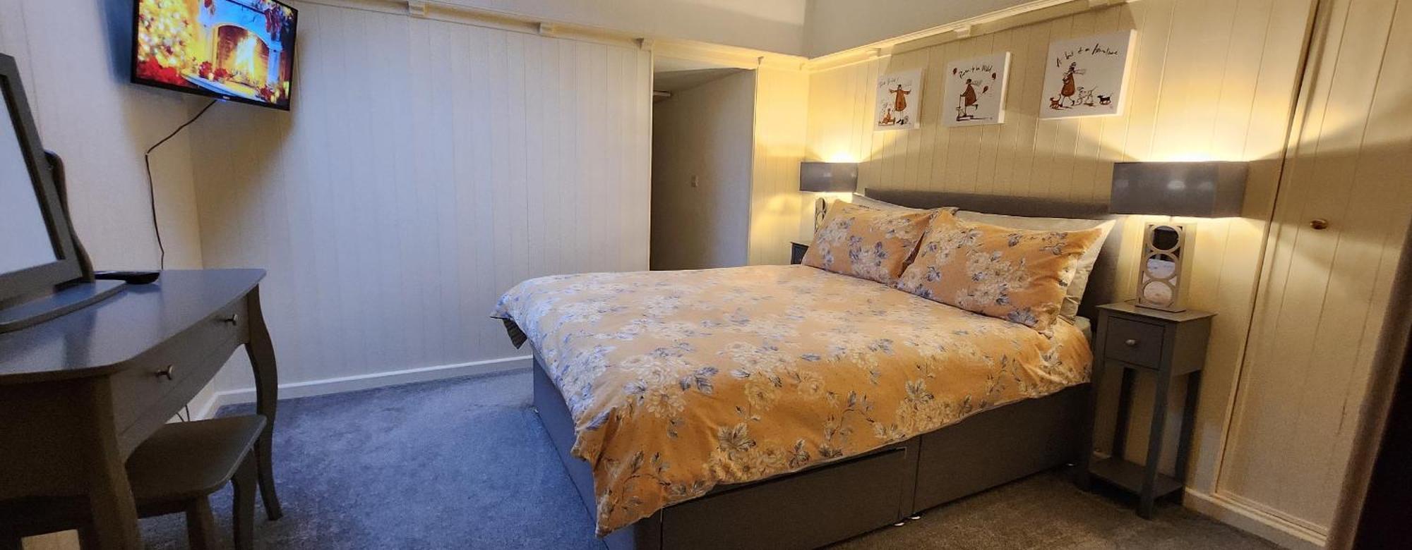 Modern And Spacious 2 Bedroom Apartment With Free Parking Llansantffraid Llansantffraid Glyn Ceiriog Kültér fotó